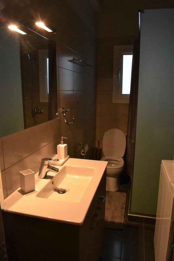 Chic Central Apartment In Evangelismos Metro Station Athens Ngoại thất bức ảnh