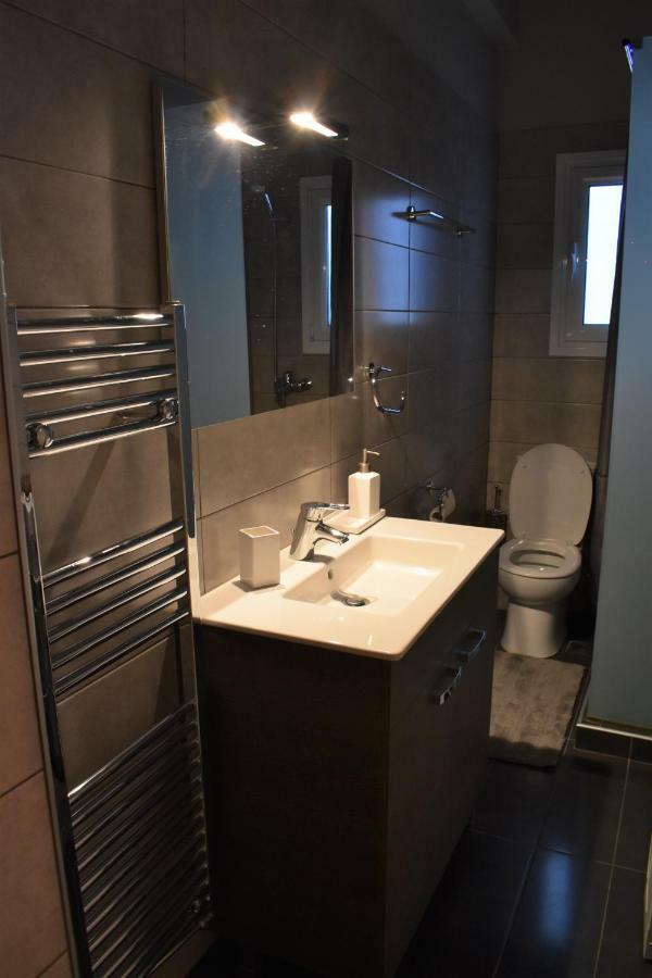 Chic Central Apartment In Evangelismos Metro Station Athens Ngoại thất bức ảnh