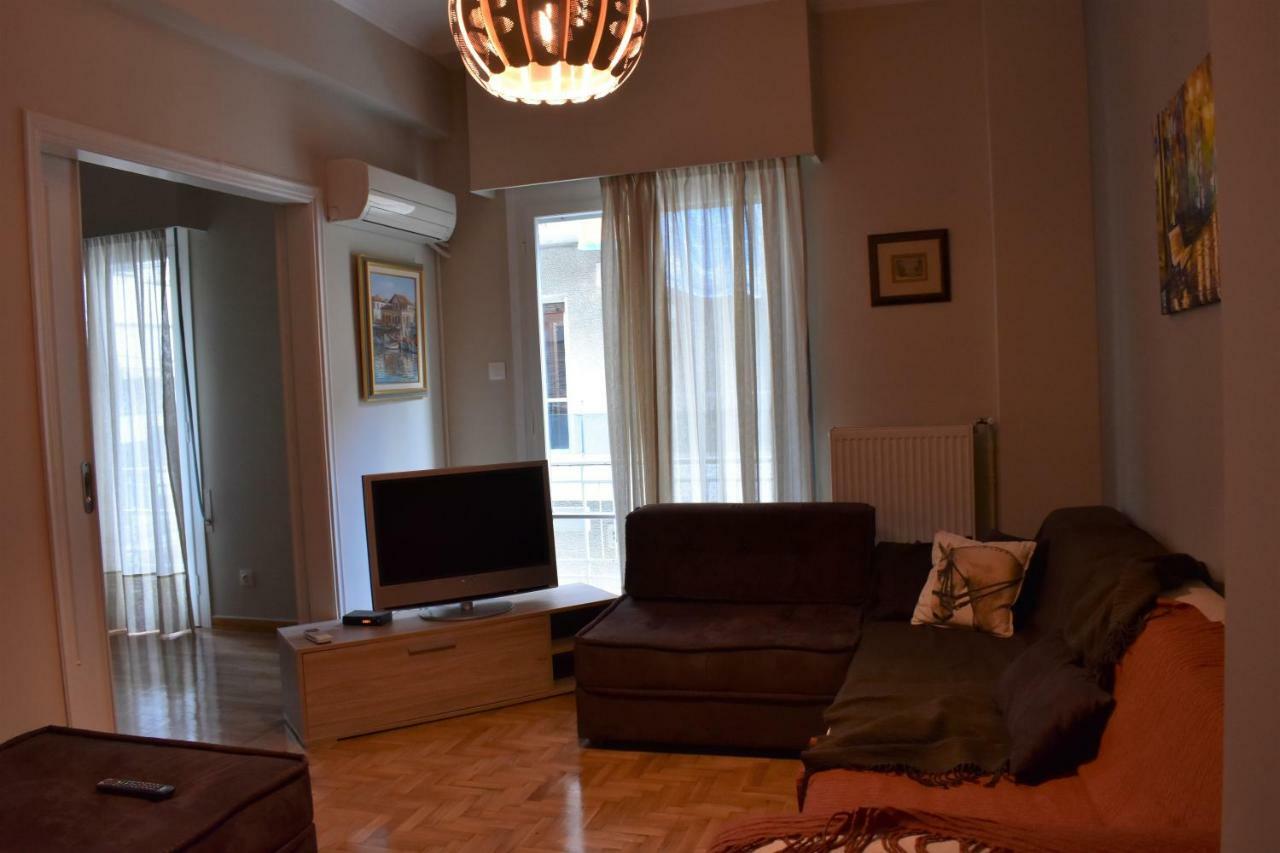 Chic Central Apartment In Evangelismos Metro Station Athens Ngoại thất bức ảnh